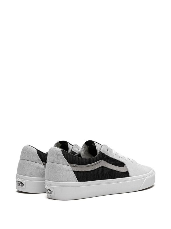 20176923_50067430_1000.jpg Vans Sk8-Low suede sneakers