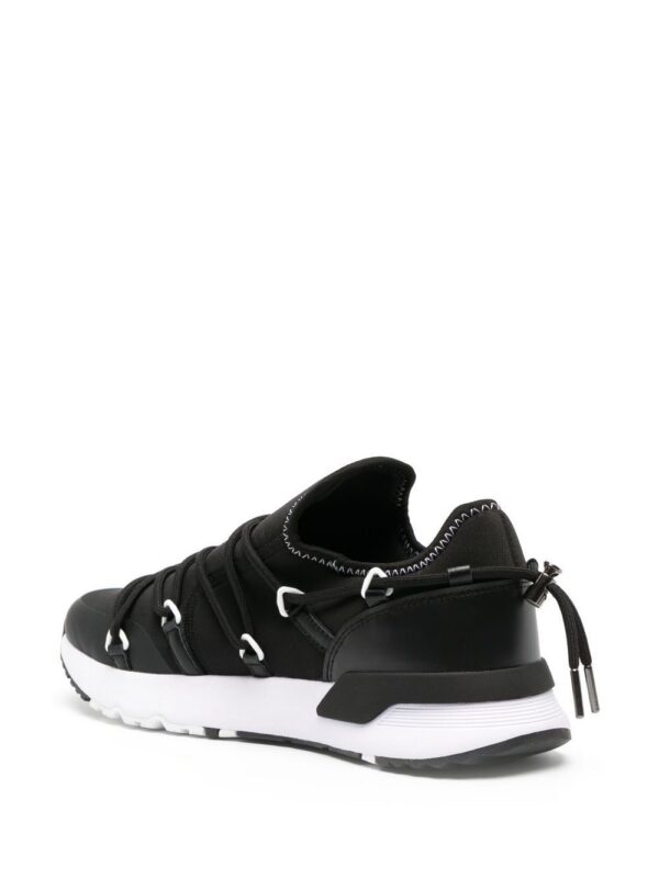 20321143_50694133_1000.jpg Versace Jeans Couture Dynamic low-top sneakers