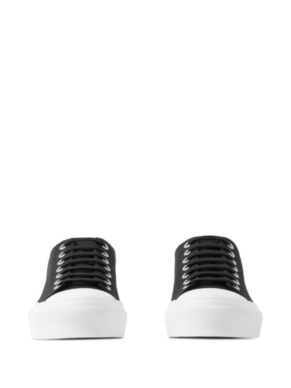 20548268_50525159_1000.jpg Burberry EKD-print low-top sneakers