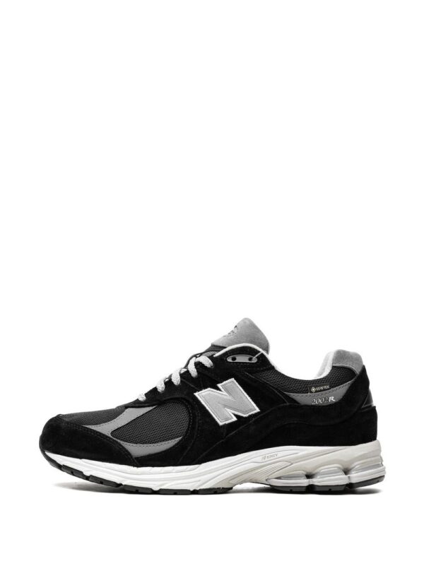 20839694_50679721_1000.jpg New Balance 2002RX "GORE-TEX" sneakers