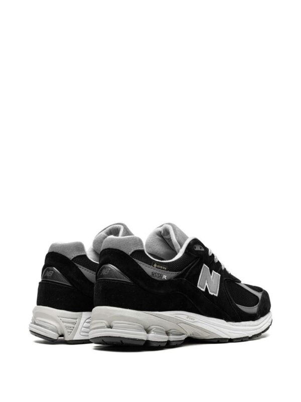 20839694_50679722_1000.jpg New Balance 2002RX "GORE-TEX" sneakers