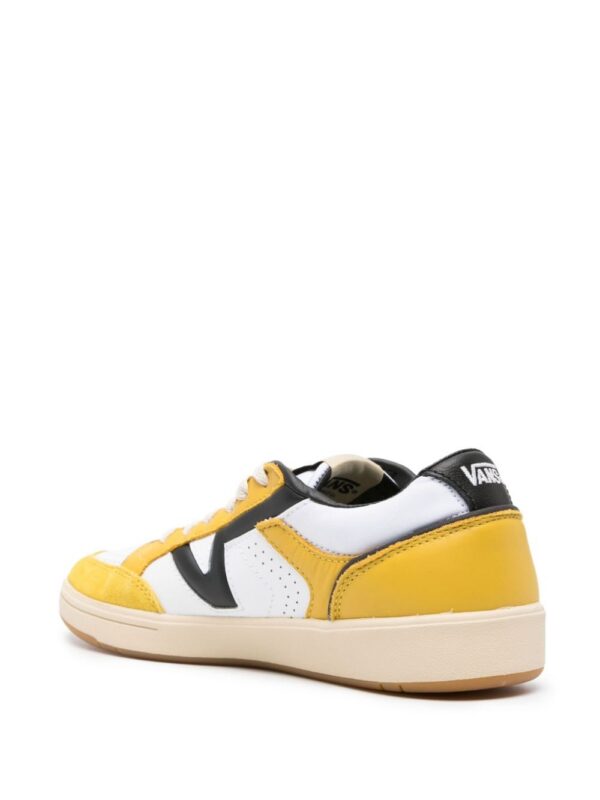21029795_51294244_1000.jpg Vans Lowland panelled sneakers