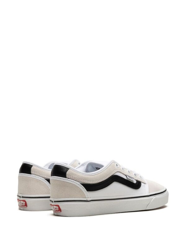 21230820_51067035_1000.jpg Vans Chukka Low "White/Black" sneakers