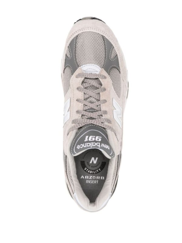 21327046_51328356_1000_1.jpg New Balance Made in UK 991 panelled sneakers
