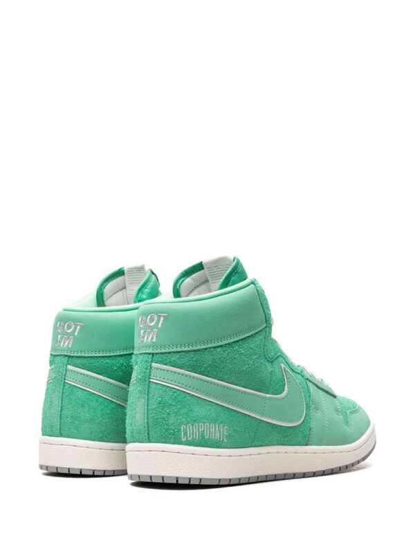 21352297_51634234_1000.jpg Jordan x Corporate Air Ship "Light Menta" sneakers