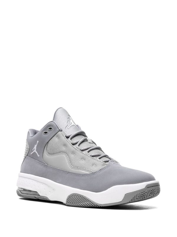 21679370_51591238_1000.jpg Jordan Max Aura 2 "Cool Grey" sneakers