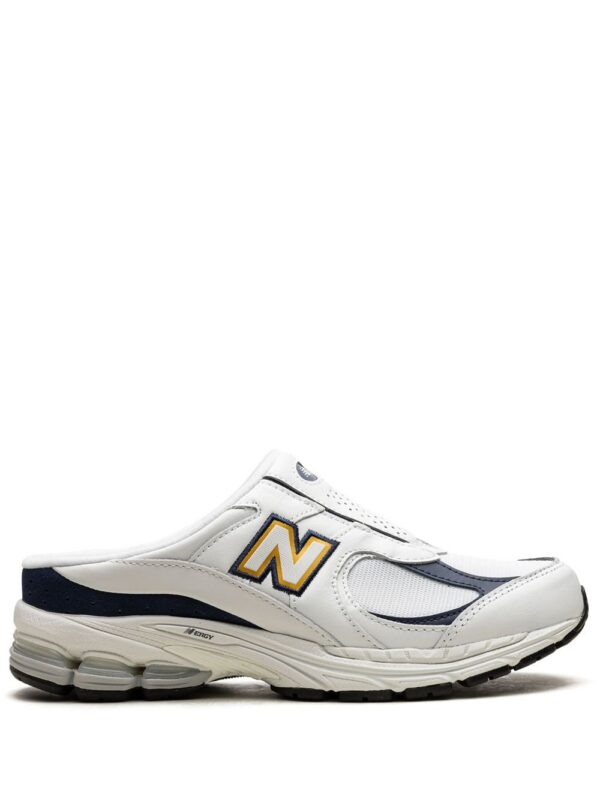 21774047_51590388_1000.jpg New Balance 2002R "White / Blue" sneaker mules