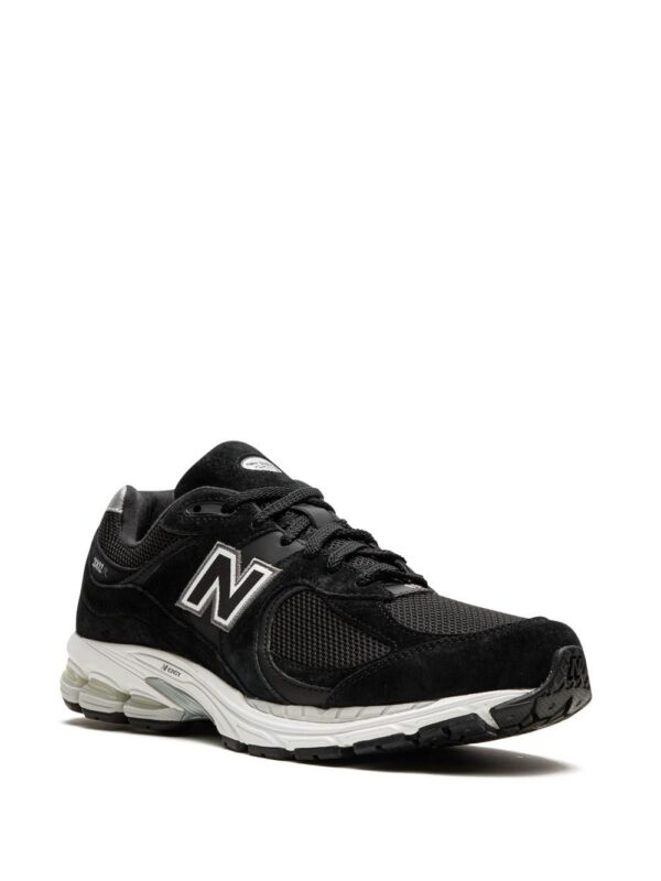 21788753_51590238_1000.jpg New Balance 2002R "Noir" sneakers
