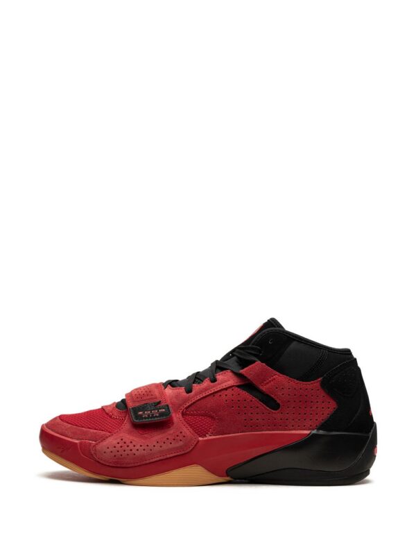 22106781_51851844_1000.jpg Jordan Zion 2 "Raging Bull" sneakers