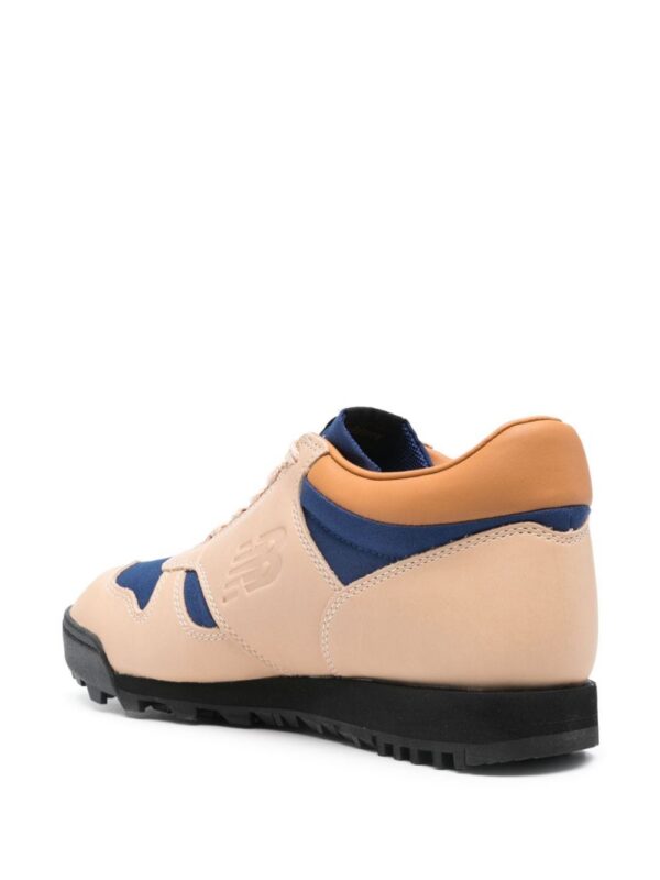 22259616_52080432_1000.jpg New Balance Rainier panelled sneakers