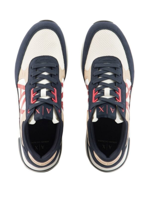 22406381_52637161_1000.jpg Armani Exchange logo-print low-top sneakers