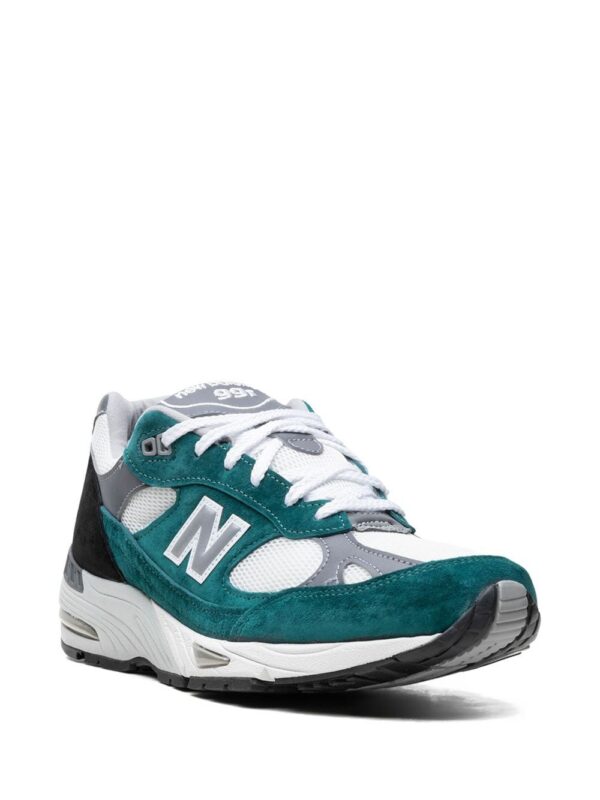 22818301_52803562_1000.jpg New Balance 991 MiUK "Pacific" sneakers