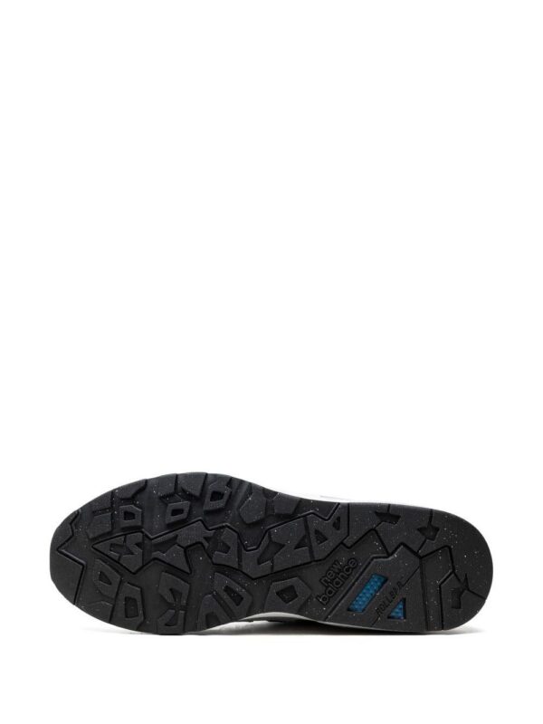 22819251_52826152_1000.jpg New Balance 580 low-top sneakers