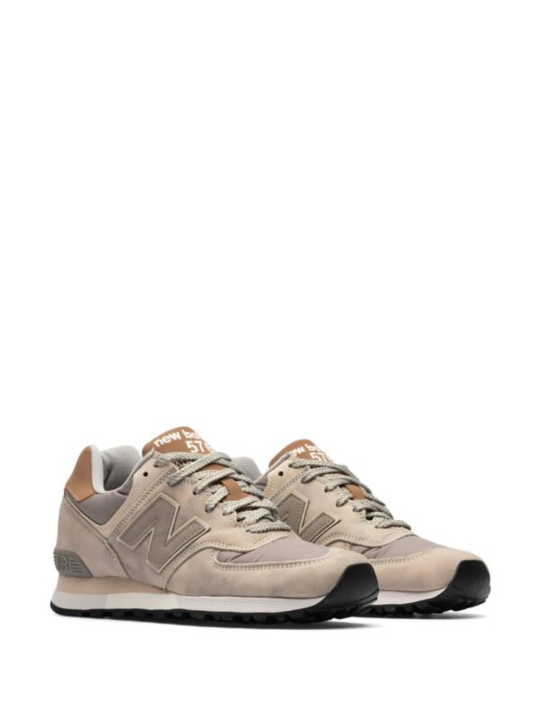 22957418_53938194_1000_d0f4b2c2-8611-4827-a3f6-6c0f0beb05c2.jpg New Balance 576 "Moonstruck" sneakers