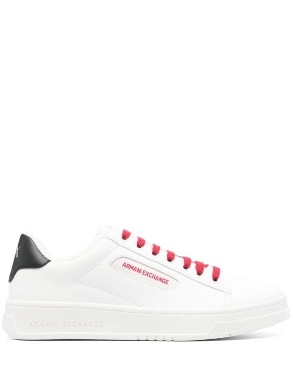 23032779_53268017_1000.jpg Armani Exchange embroidered-logo sneakers