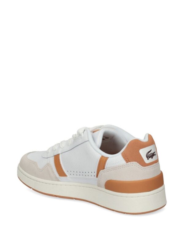 23493109_53413844_1000.jpg Lacoste T-Clip leather sneakers