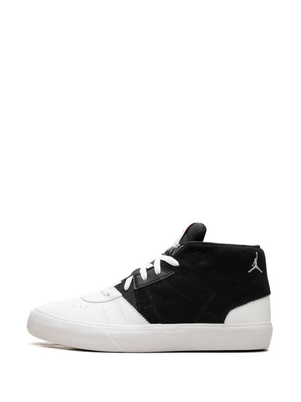 23693397_53581287_1000.jpg Jordan Air Jordan Series Mid "Black/White/University Red" sneakers