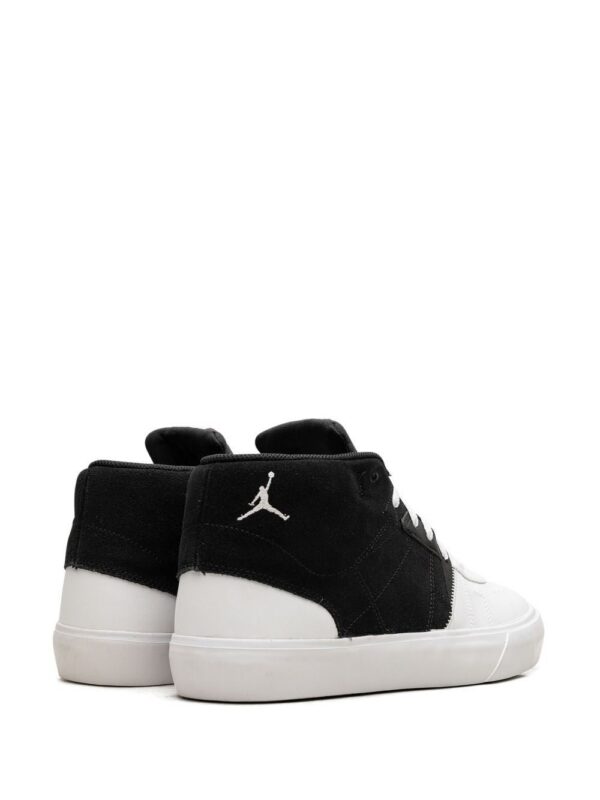 23693397_53581292_1000.jpg Jordan Air Jordan Series Mid "Black/White/University Red" sneakers