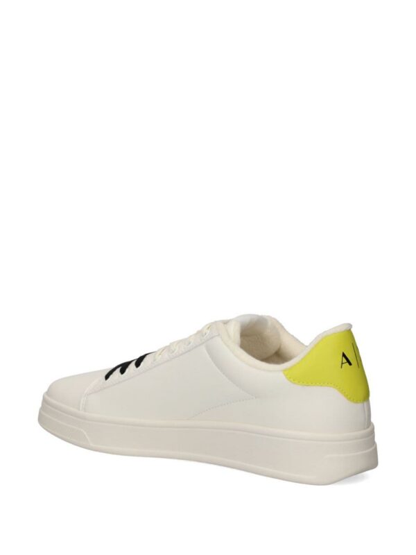 23787785_53787619_1000.jpg Armani Exchange double-coloured laces leather sneakers