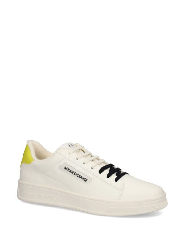 23787785_53787626_1000.jpg Armani Exchange double-coloured laces leather sneakers