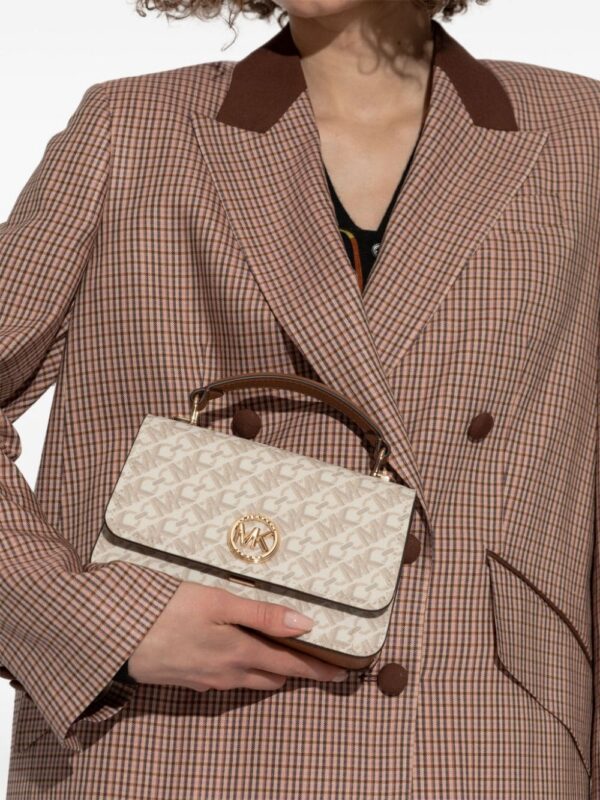 24006609_54093496_1000.jpg Michael Michael Kors monogram logo-plaque tote bag