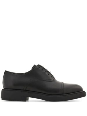 24014709_54383397_1000.jpg Ferragamo toe-capped leather oxford shoes