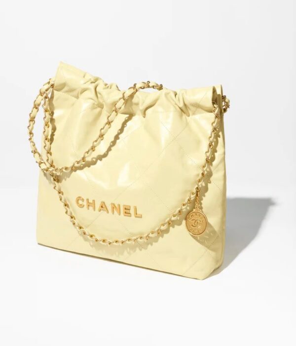 Chanel 22 Small Handbag