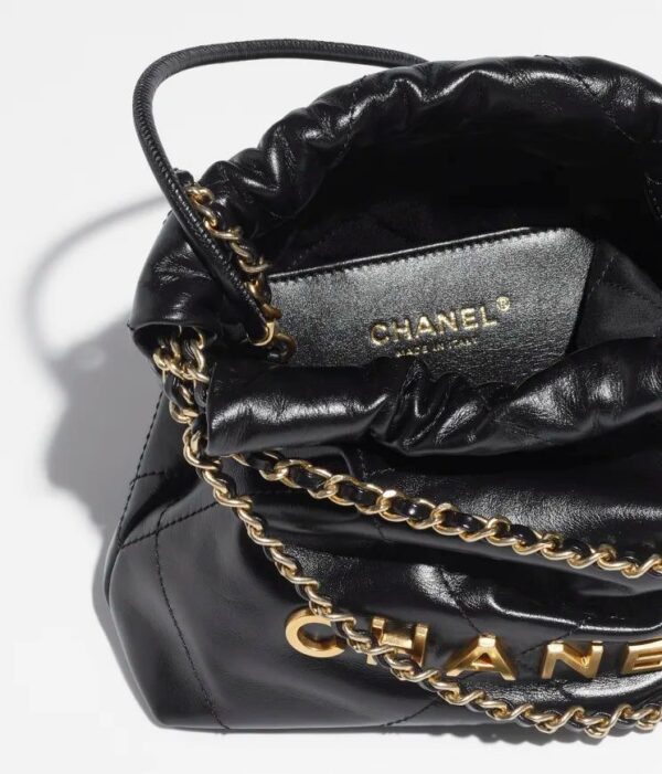 Chanel 22 Mini Handbag