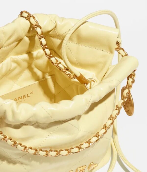 Chanel 22 Mini Handbag