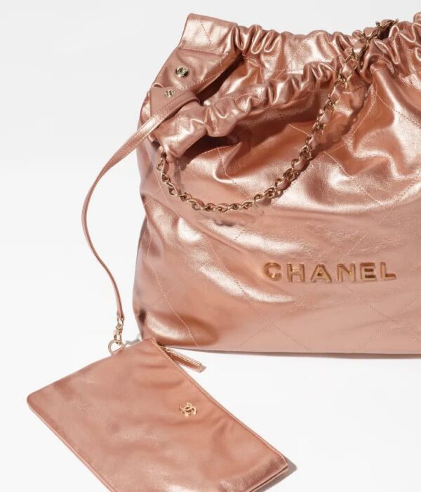 Chanel 22 Handbag