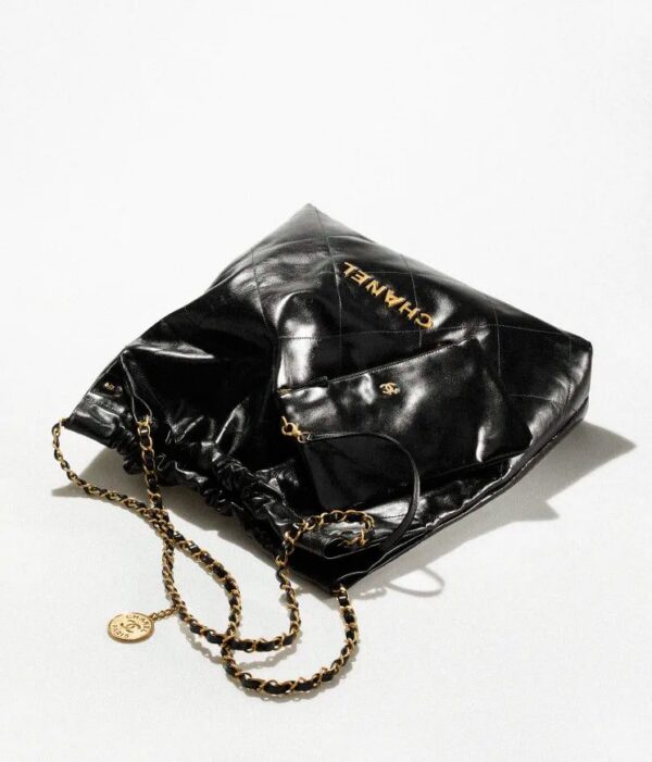 Chanel 22 Large Handbag