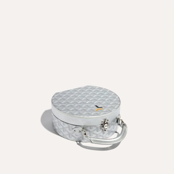ALTOBCPMLTY70CL70P_4_plongee_c648.jpg Goyard The Alto Hatbox Trunk Bag - Silver Limited Edition