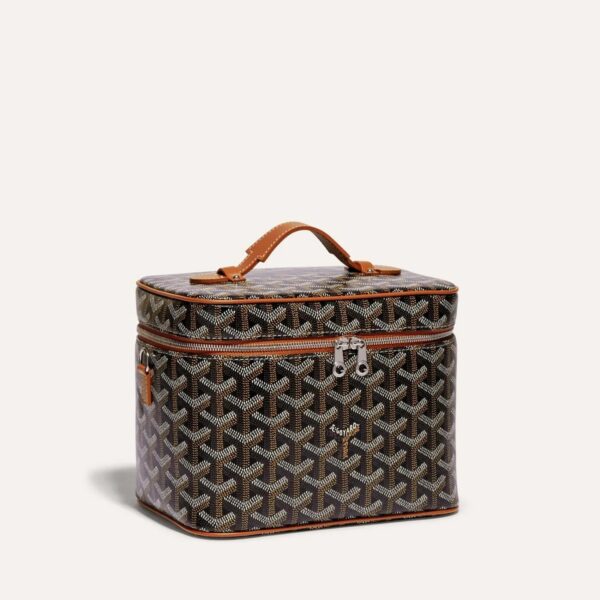 MUSEVAPMLTY01CL03P_1_trois_quarts_56ea.jpg Goyard Muse Vanity Case