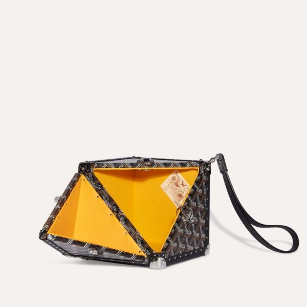 SAMADEPMLTY01CL01P_2_plongee_e180.jpg Goyard Dé Trunk Bag