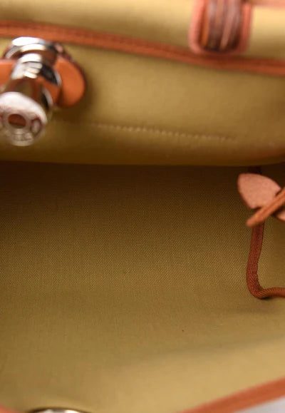 fdd6db5dec8f170aad25e98b1634f2ee_400x_f10ca7f1-a55d-43ca-99ae-705917621659.jpg Hermès Herbag 39 in Ginger and Naturel Vache Hunter and Toile bag