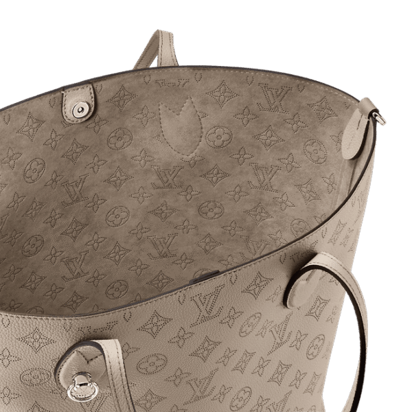 Louis Vuitton Blossom MM
