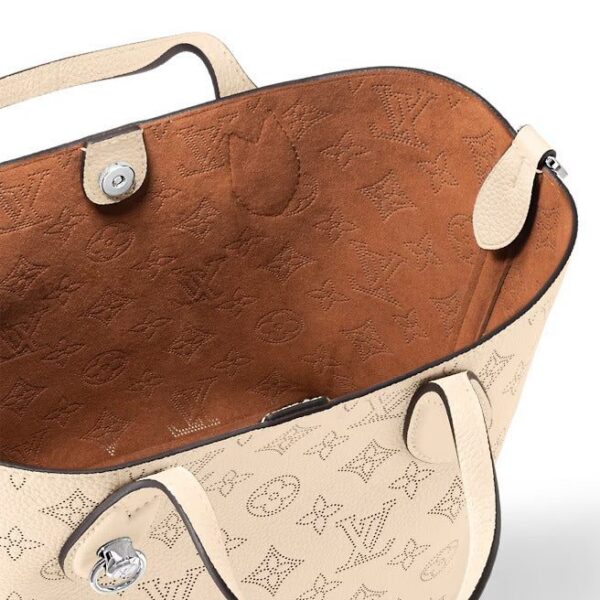 Louis Vuitton Blossom PM