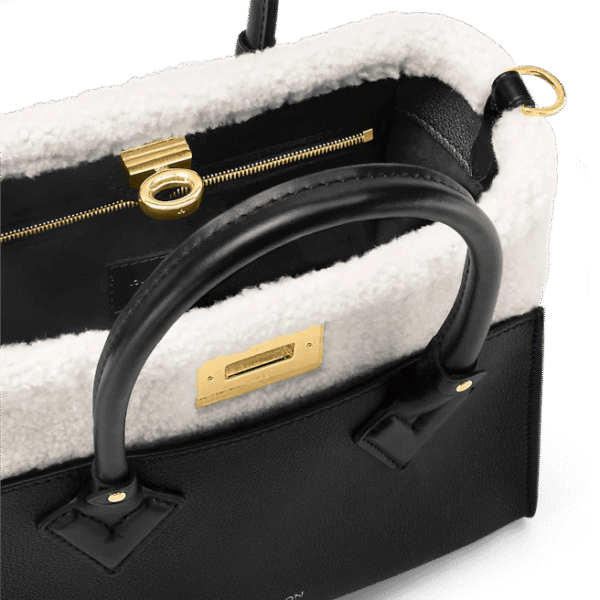 Louis Vuitton On My Side PM