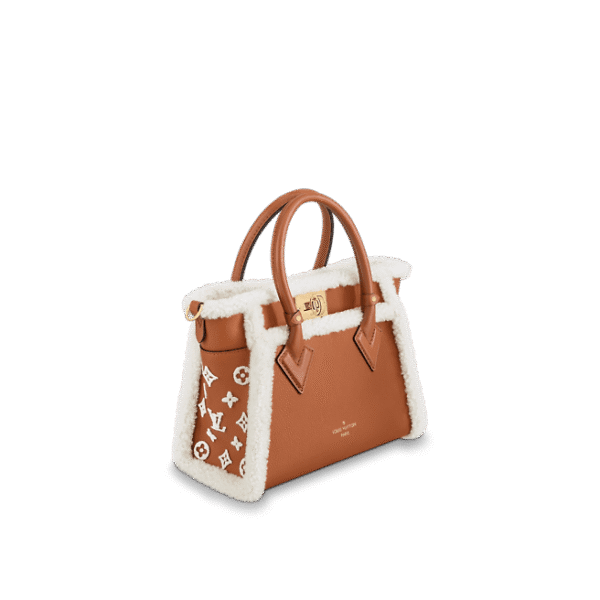 Louis Vuitton On My Side PM