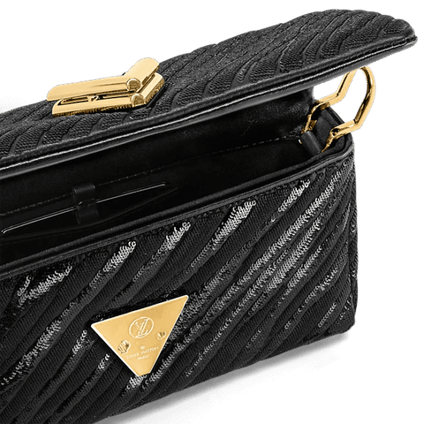 Louis Vuitton Pochette Twist