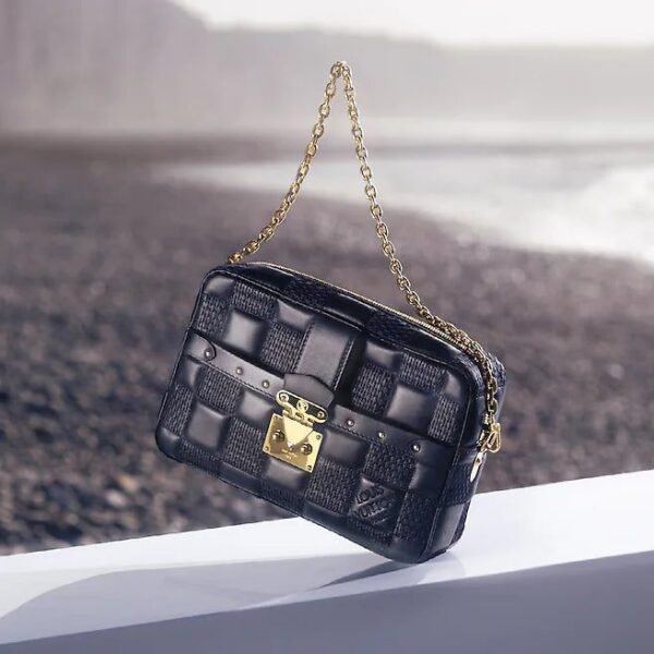 Louis Vuitton Troca MM